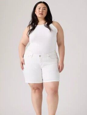 Levi’s Women’s Plus Size 22W White Cuffed Denim Shorts | Classic Jean Shorts